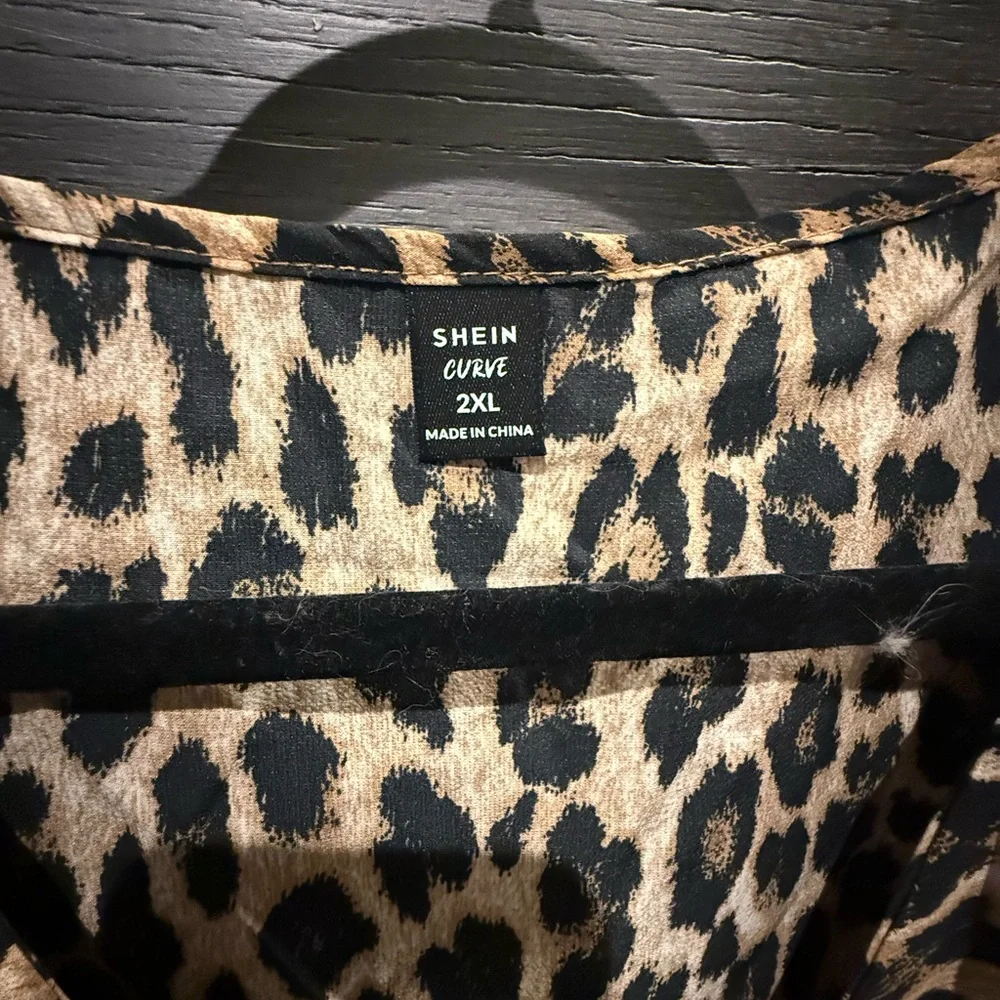 Leopard Print Ruffle Blouse - Picture 2 of 4